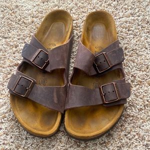 COPY - Birkenstock Brown Arizona slides size 42.